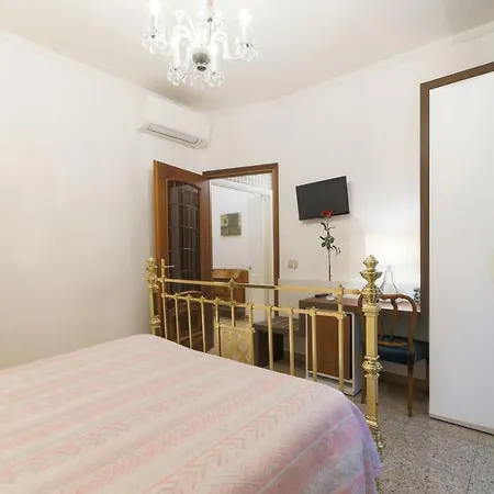 A&a Bed & Breakfast Rom